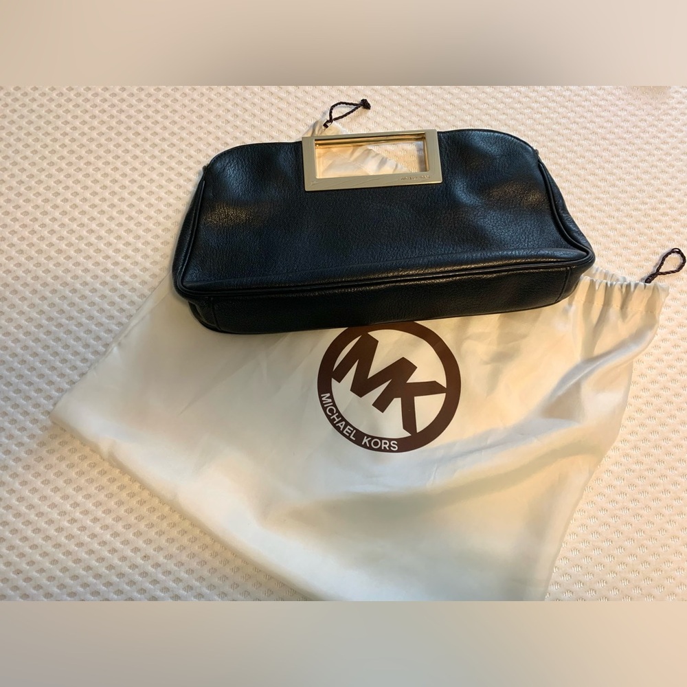 Black Michael Kors bag.